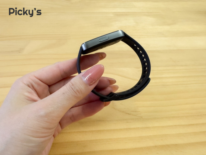 HUAWEI Band 10のスペックを9と比較