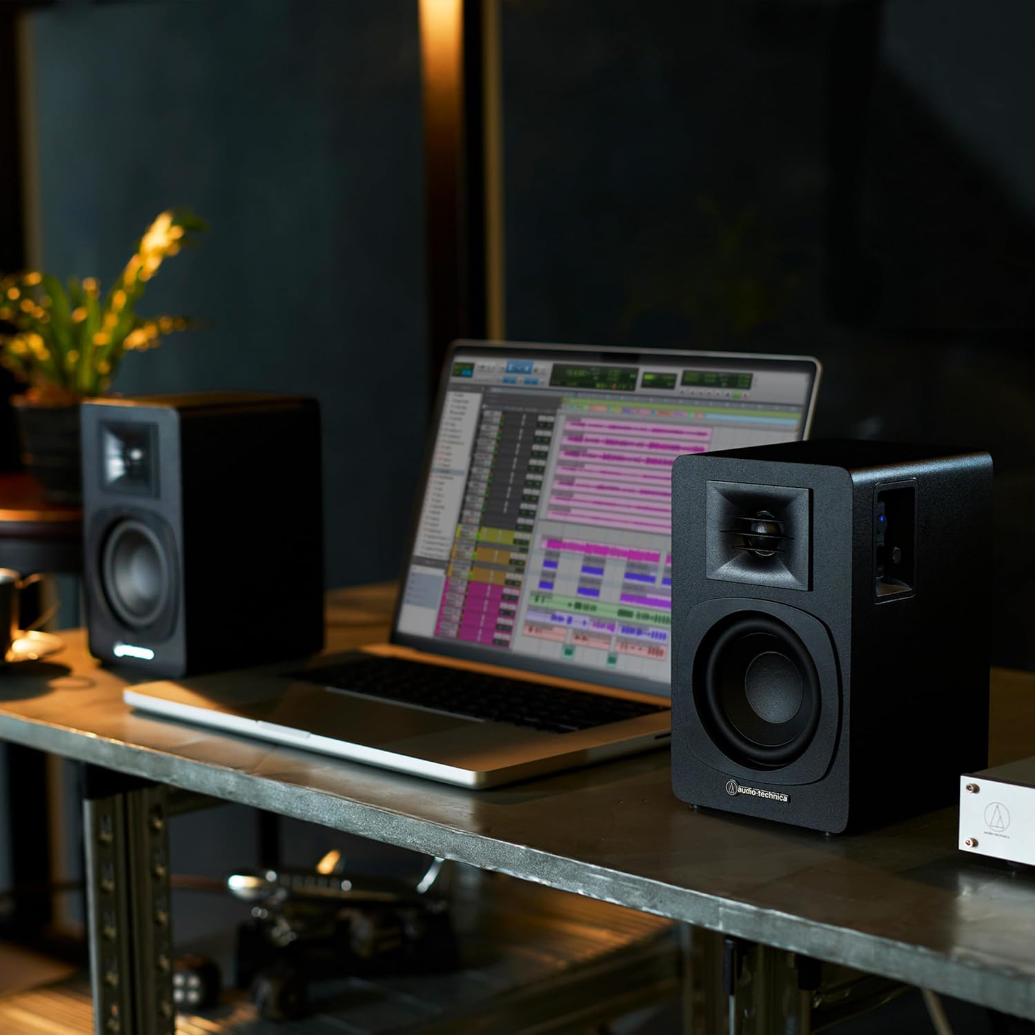 Celsus Sound SP-ONE/A アクティブスピーカー Celsus Soundからアクティブとパッシブ2タイプの最新スピーカーが登場