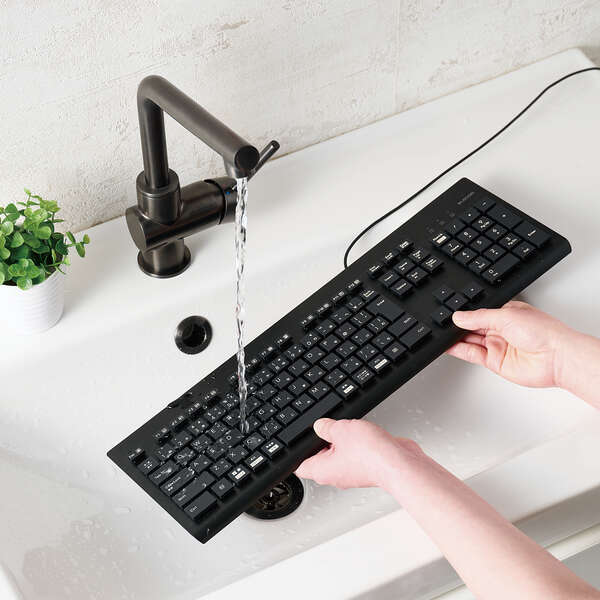 防水キーボード
