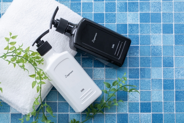 髪をサラサラにする方法2:トリートメントを効果的に使う